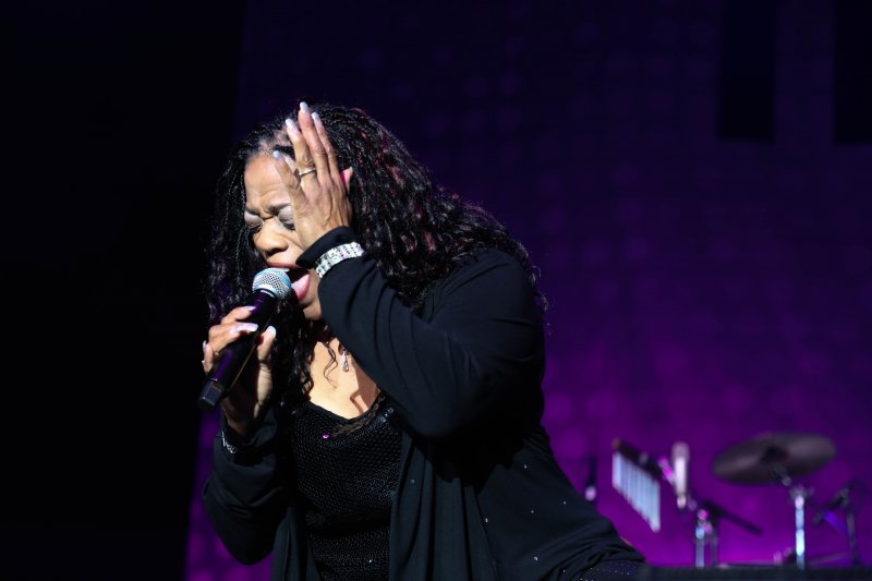 Evelyn "Champagne" King!
